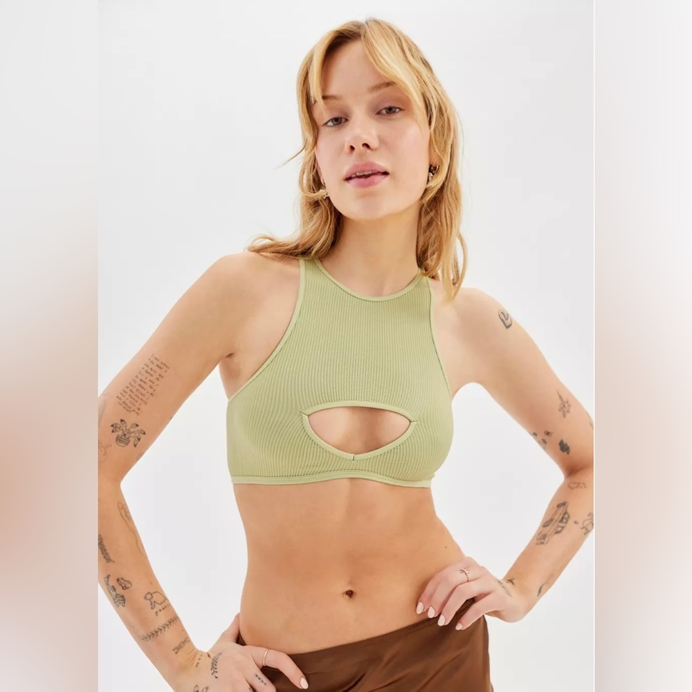 Green, size XS/S, Urban Outfitters crop top.